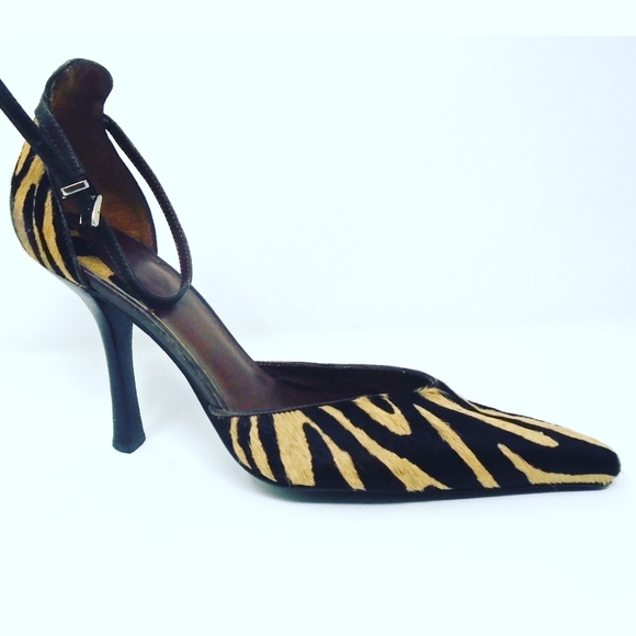 BCBG MaxAzria CALF HAIR PIONTY HEELS SZ 9 - Picture 1 of 6